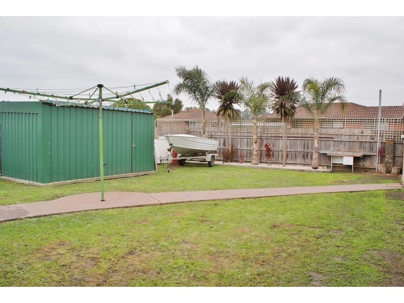 8 Strzelecki Road, Newborough VIC 3825