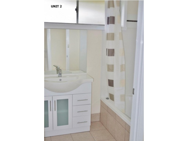 1 & 2/20 Guy Street, Newborough VIC 3825