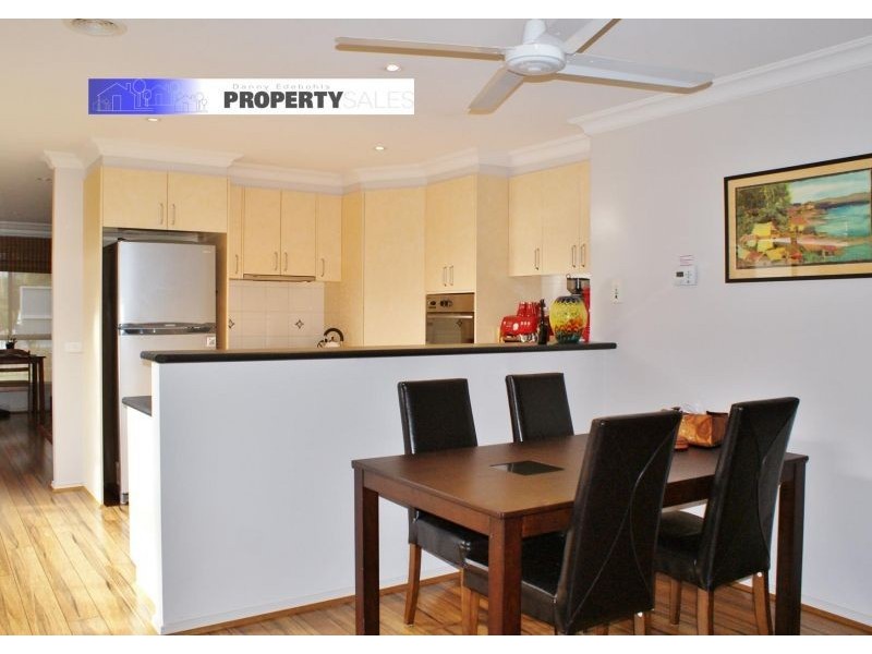 18 Saxtons Drive, Moe VIC 3825