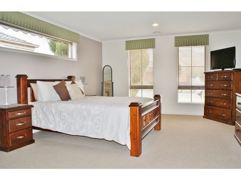 54 Davey Drive, Trafalgar VIC 3824