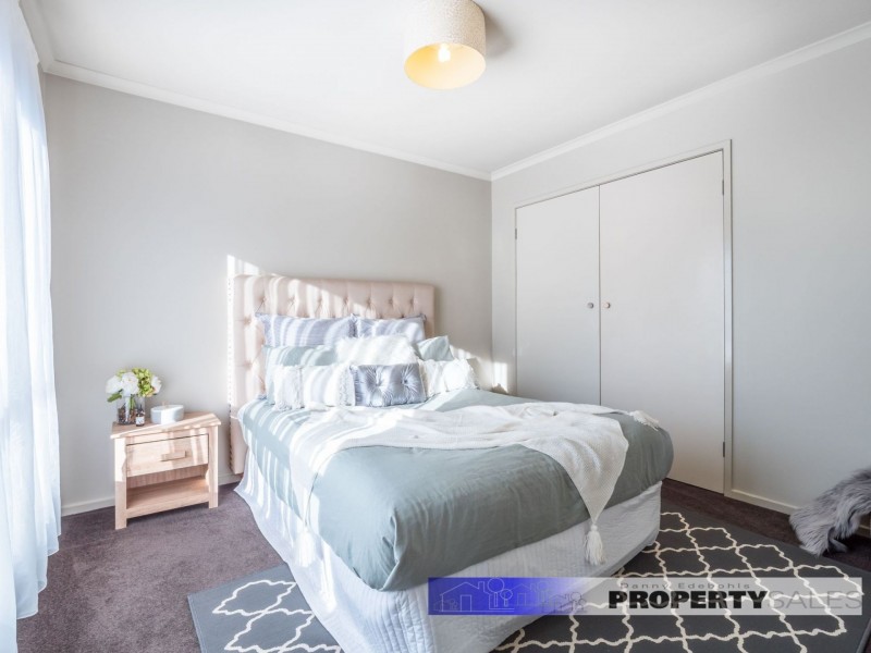 2/6 March Street, Newborough VIC 3825