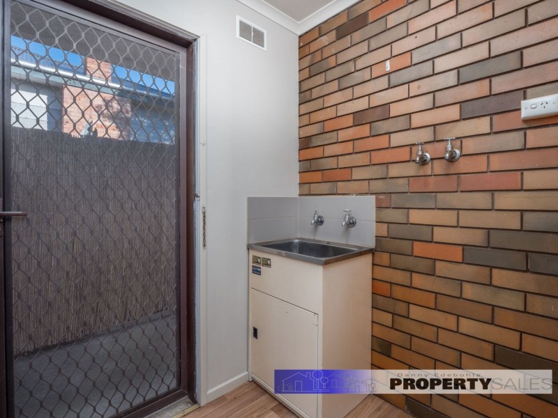 2/6 March Street, Newborough VIC 3825