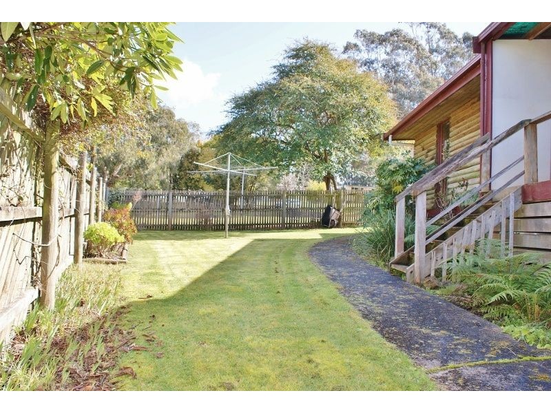 2 Jordan Court, Rawson VIC 3825