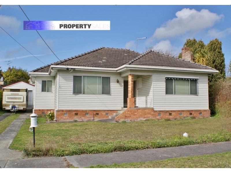 16 Central Avenue, Newborough VIC 3825