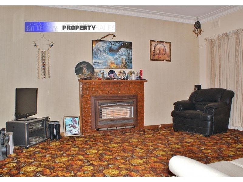 16 Central Avenue, Newborough VIC 3825