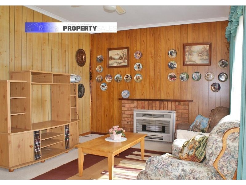 37 Service Road, Moe VIC 3825