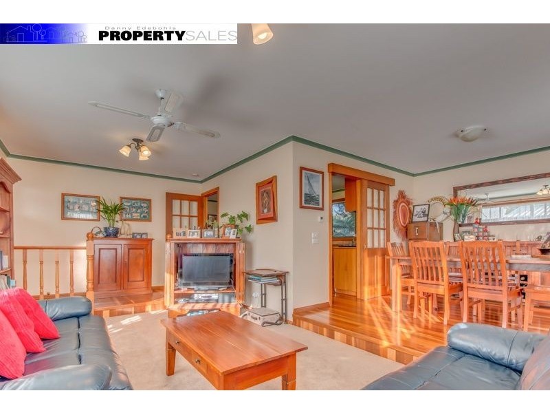 7 Hall Court, Newborough VIC 3825