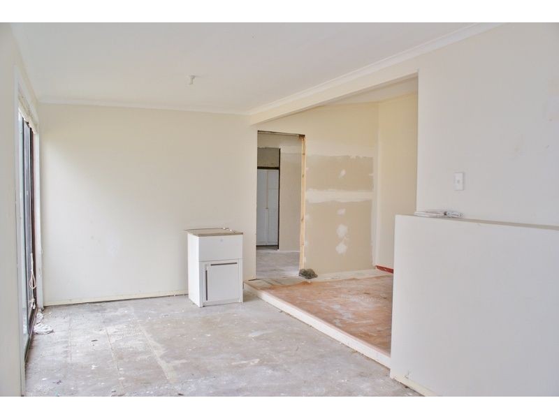 89 Hennessey Street, Moe VIC 3825
