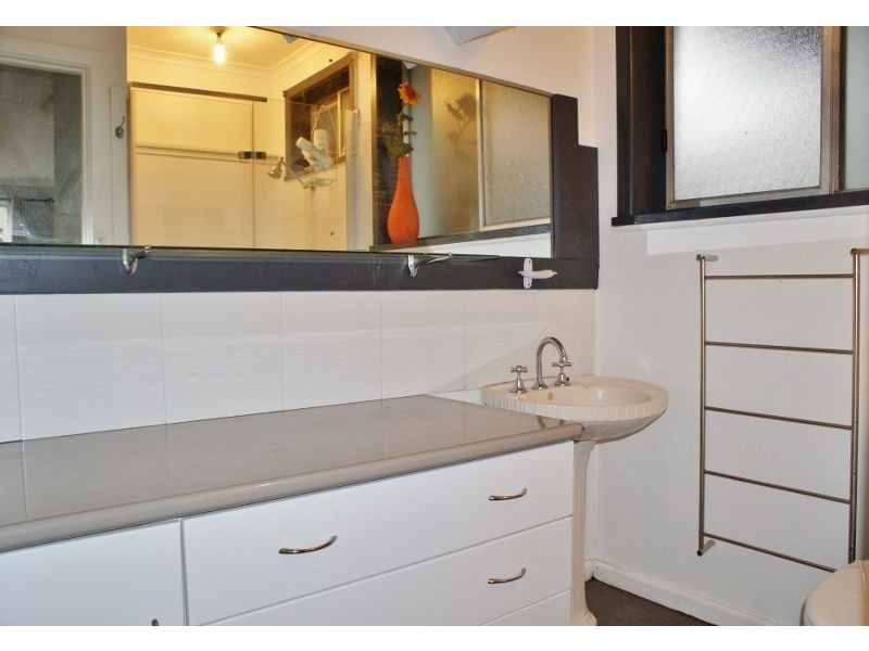 82 Shanahan Parade, Newborough VIC 3825