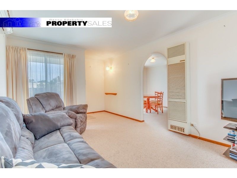 2/25 Monash Road, Newborough VIC 3825