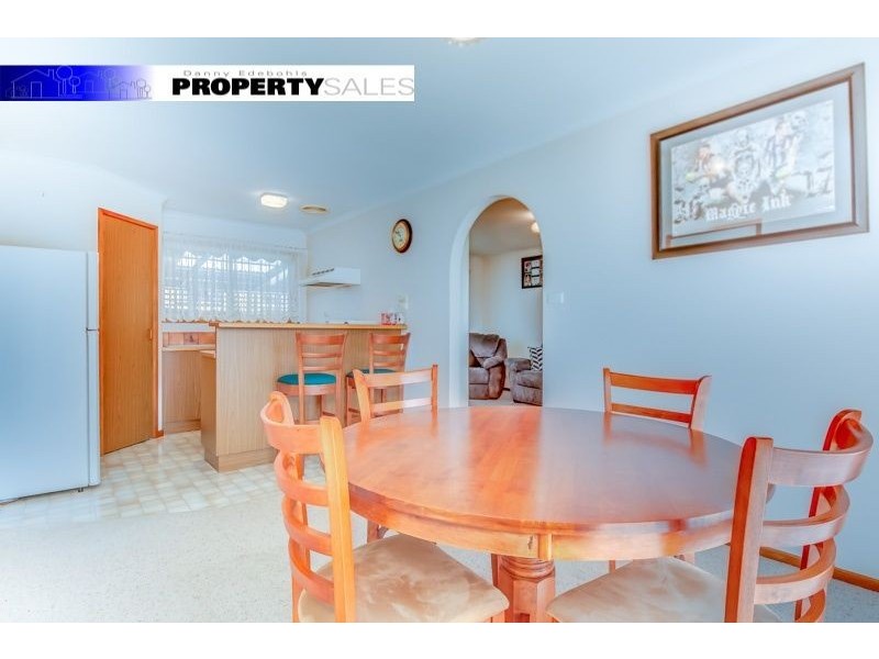 2/25 Monash Road, Newborough VIC 3825