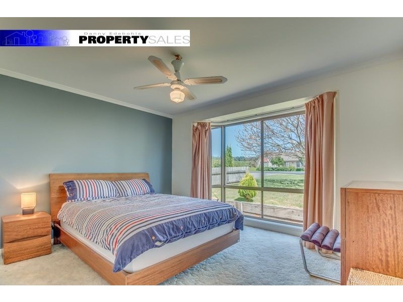 73 Coalville Road, Moe VIC 3825