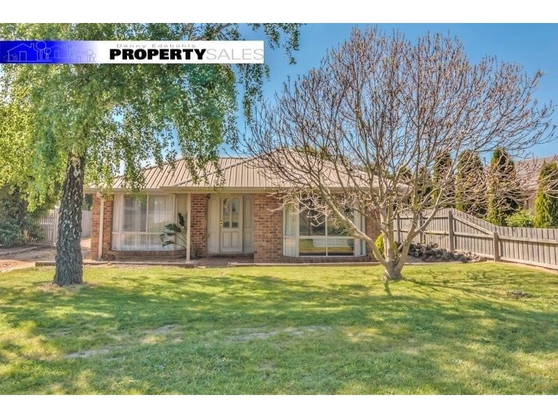 73 Coalville Road, Moe VIC 3825