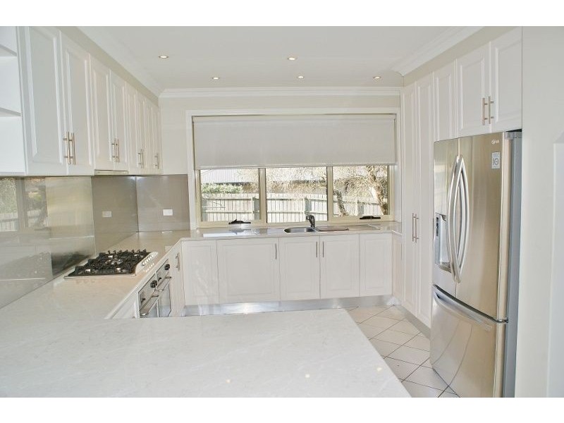112a Narracan Drive, Newborough VIC 3825