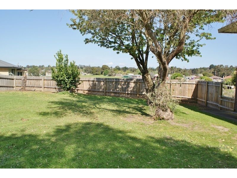 112a Narracan Drive, Newborough VIC 3825