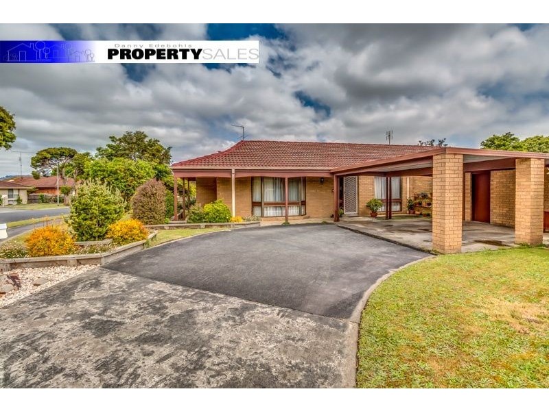 4 Crowe Court, Newborough VIC 3825