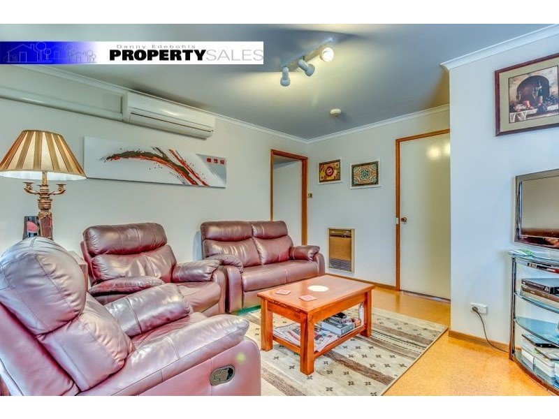 4 Crowe Court, Newborough VIC 3825