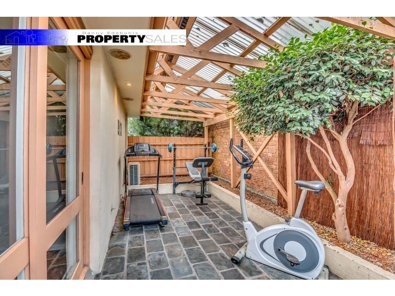8 Colli Drive, Newborough VIC 3825