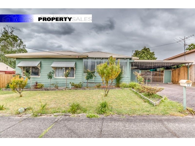 10 William Street, Newborough VIC 3825