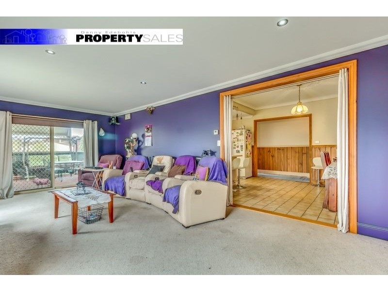10 William Street, Newborough VIC 3825