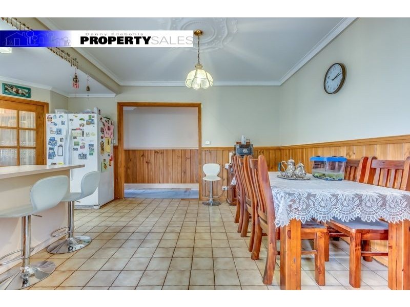 10 William Street, Newborough VIC 3825