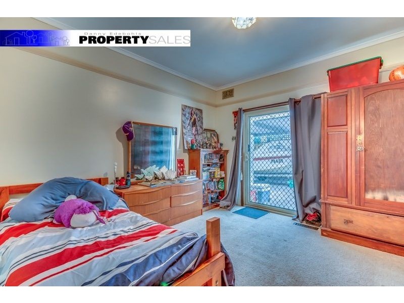 10 William Street, Newborough VIC 3825