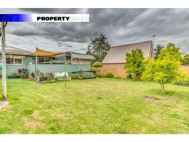 10 William Street, Newborough VIC 3825