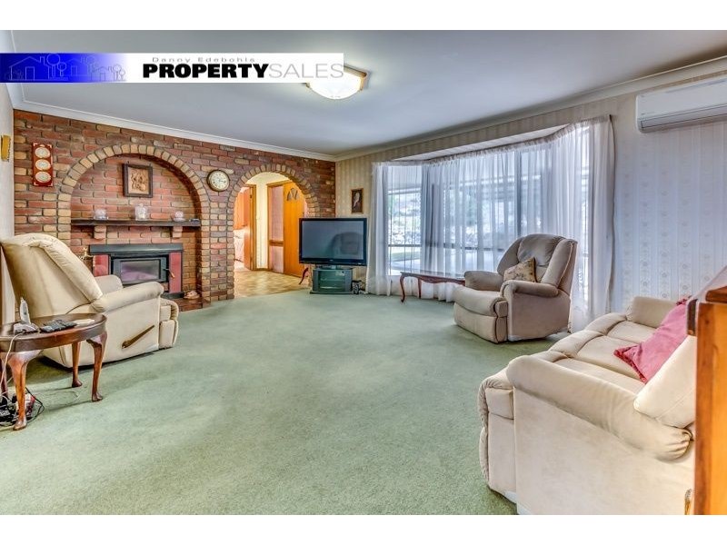 55 Yasmin Drive, Hernes Oak VIC 3825