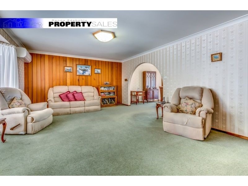 55 Yasmin Drive, Hernes Oak VIC 3825