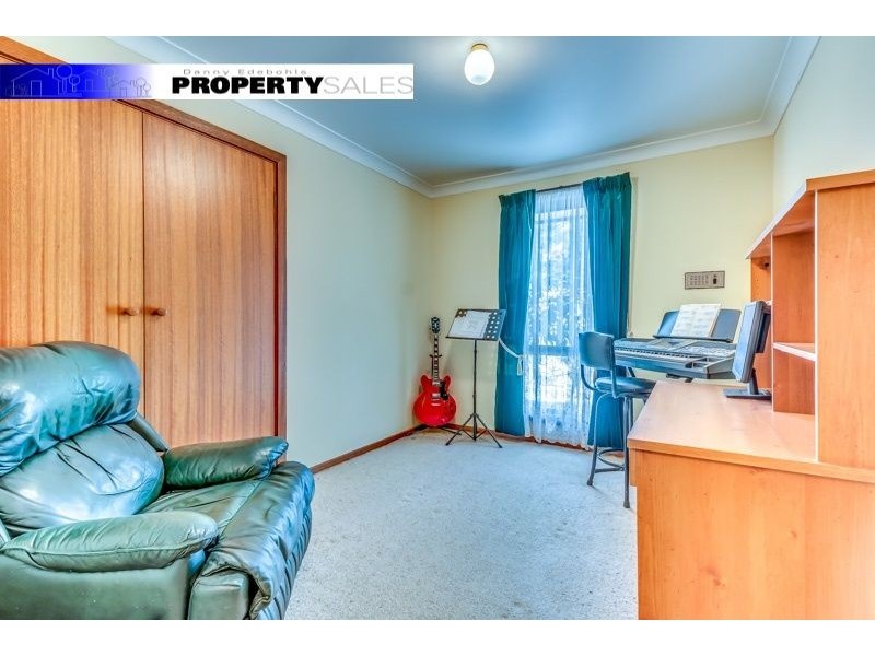 55 Yasmin Drive, Hernes Oak VIC 3825