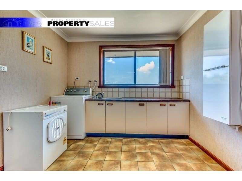 55 Yasmin Drive, Hernes Oak VIC 3825