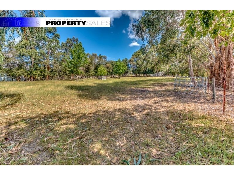 55 Yasmin Drive, Hernes Oak VIC 3825