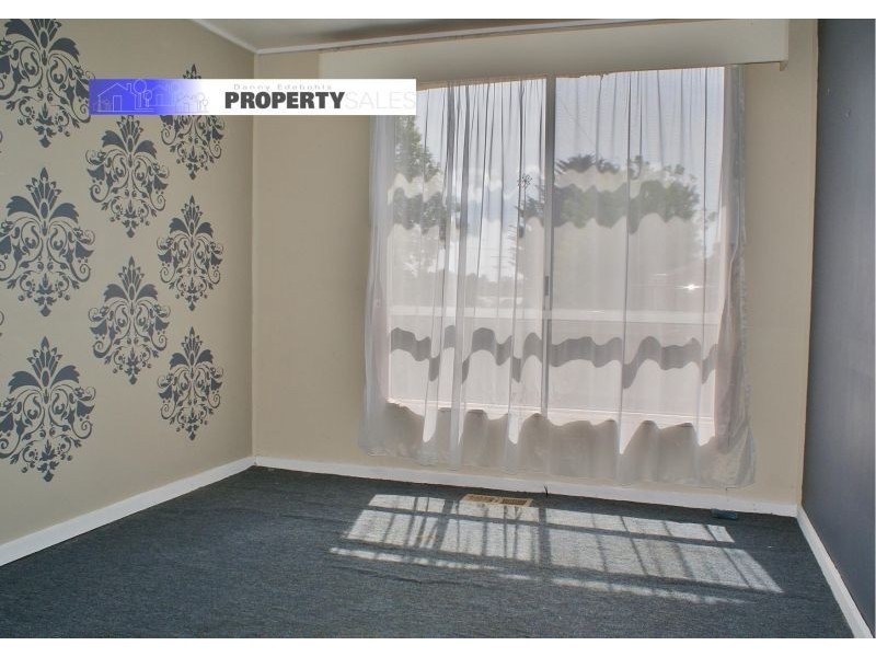 18 Ellinbank Street, Newborough VIC 3825