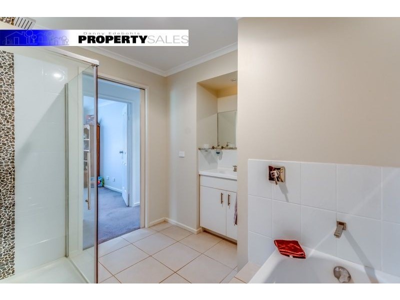 38 Boolarra Avenue, Newborough VIC 3825