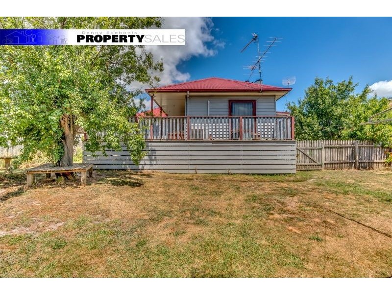 9 Cross Street, Newborough VIC 3825