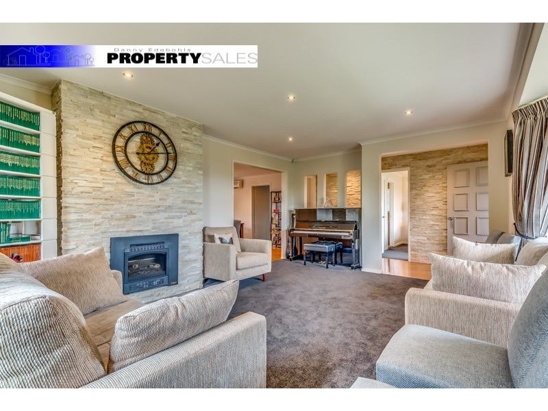 36 Smallburn Avenue, Newborough VIC 3825