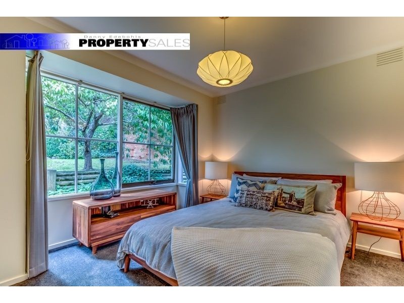 36 Smallburn Avenue, Newborough VIC 3825