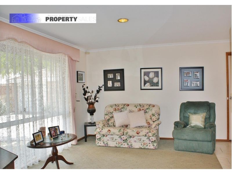 1/4 Centenary Drive, Trafalgar VIC 3824