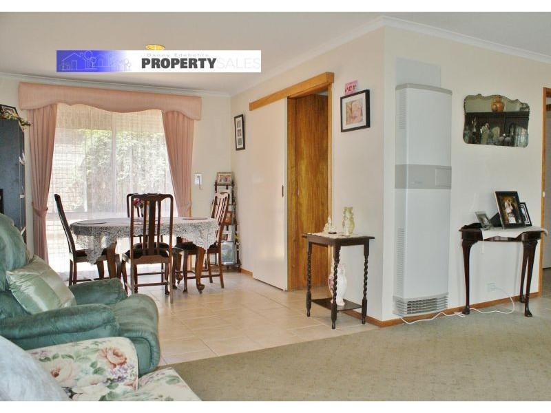 1/4 Centenary Drive, Trafalgar VIC 3824