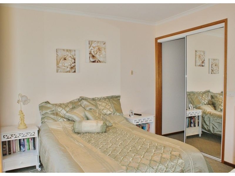 1/4 Centenary Drive, Trafalgar VIC 3824