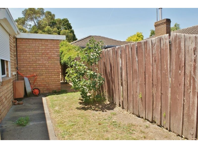 1/4 Centenary Drive, Trafalgar VIC 3824