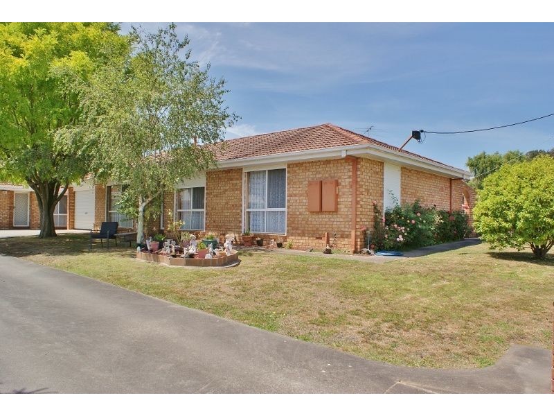 1/4 Centenary Drive, Trafalgar VIC 3824