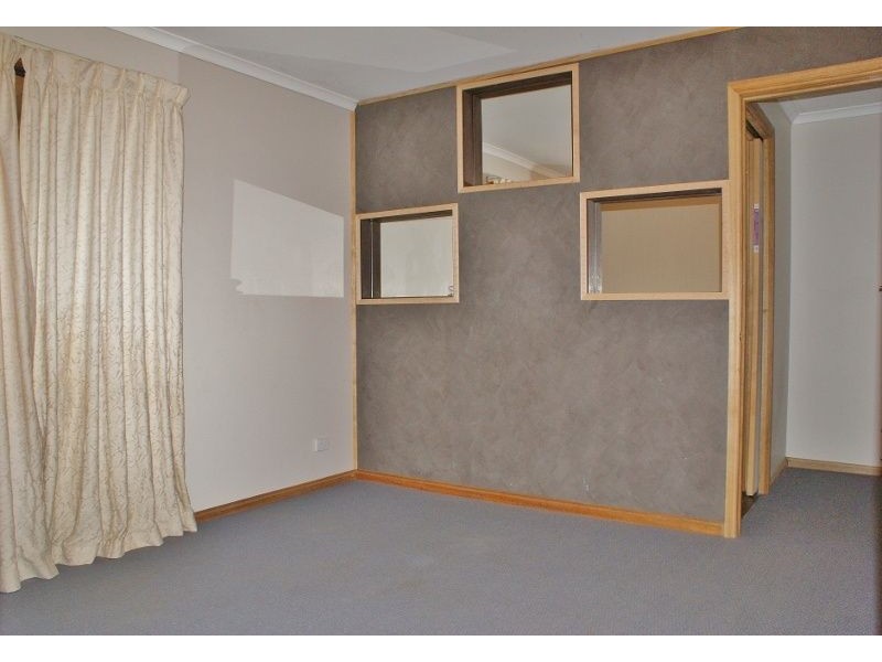 27 Hazelwood Street, Trafalgar East VIC 3824