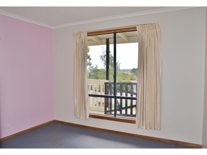 27 Hazelwood Street, Trafalgar East VIC 3824