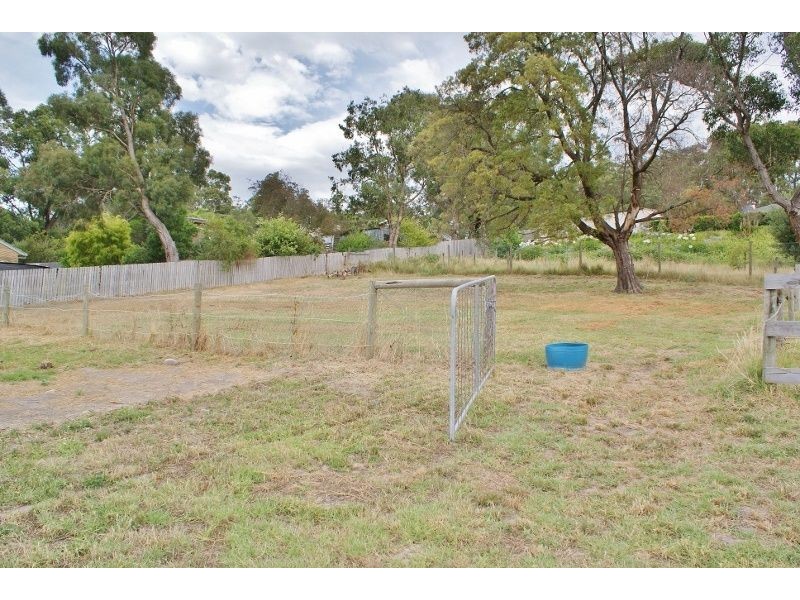 27 Hazelwood Street, Trafalgar East VIC 3824