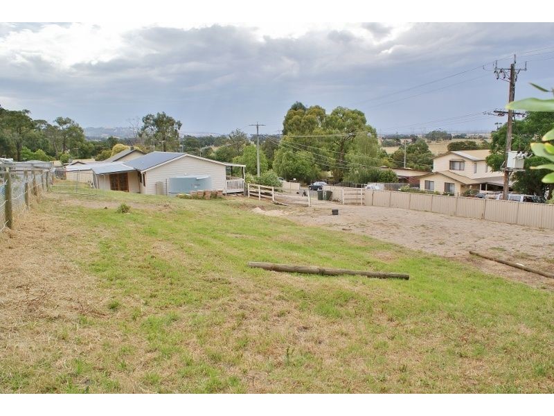 27 Hazelwood Street, Trafalgar East VIC 3824