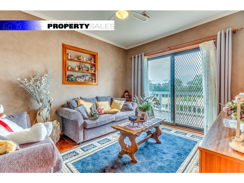 9 Avon Court, Newborough VIC 3825