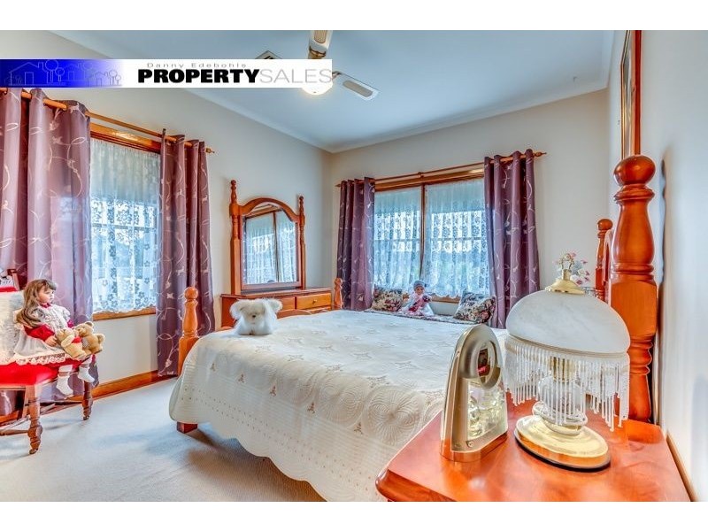 9 Avon Court, Newborough VIC 3825