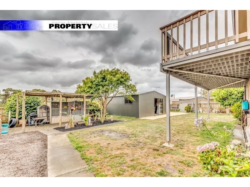 9 Avon Court, Newborough VIC 3825