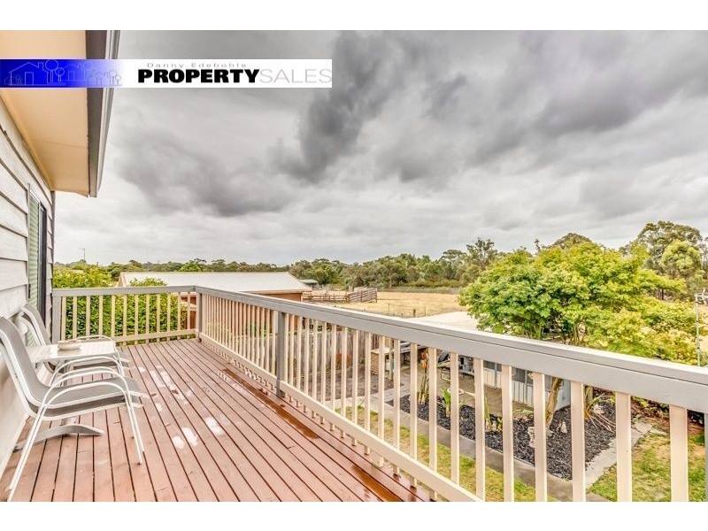 9 Avon Court, Newborough VIC 3825